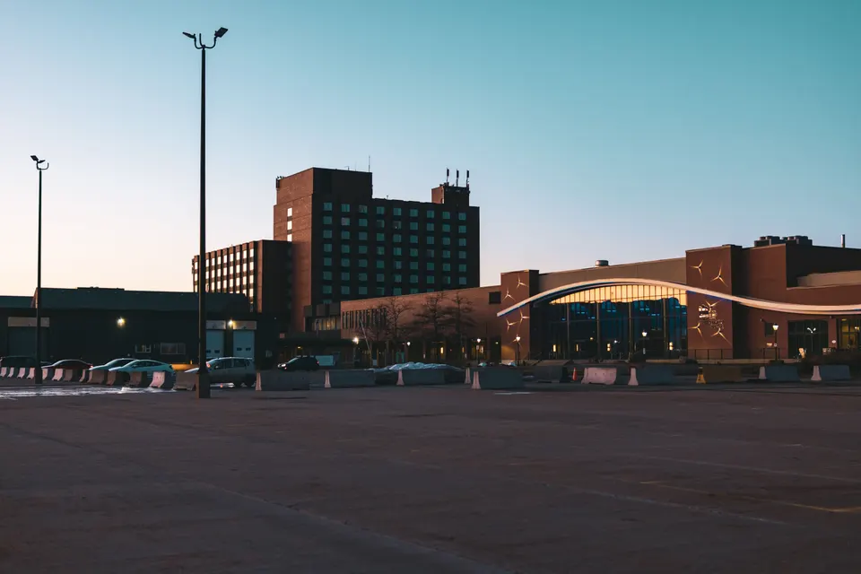 Exploring Fairlawn While We Handle Your Vehicle in Fairlawn